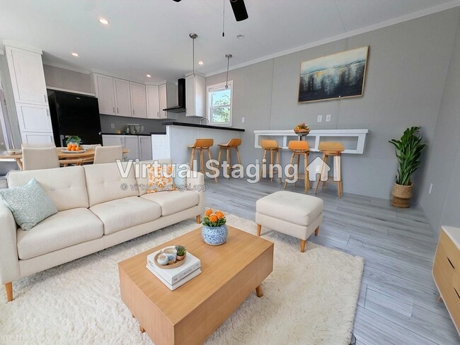 property at 709 N Collins Fwy