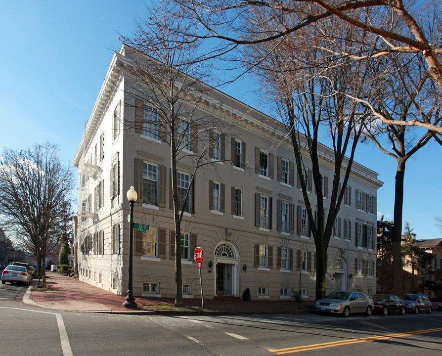 2900 Q St NW in Washington, DC - Foto de edificio