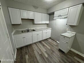 5035 Campenella Dr in Jacksonville, FL - Building Photo - Building Photo