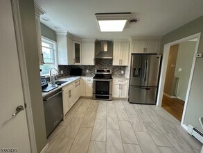 162 Polkville Rd, Unit 1 in Knowlton Township, NJ - Building Photo - Building Photo