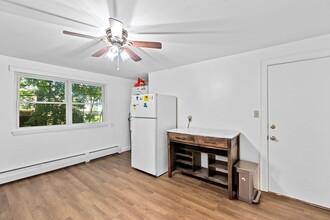 58 Aldrich Rd in Watertown, MA - Building Photo - Building Photo