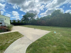 60 Schmeelk Pl in Copiague, NY - Building Photo - Building Photo