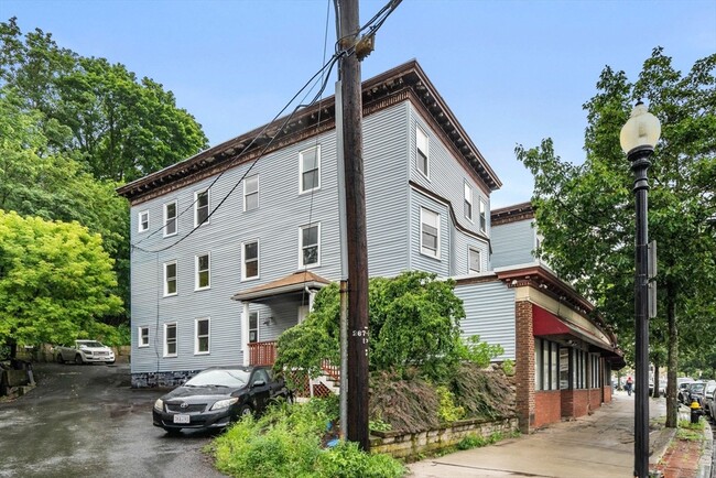 570 Washington St, Unit 2 in Boston, MA - Building Photo - Building Photo