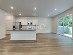 5003 Washington St SE in Olympia, WA - Foto de edificio - Building Photo