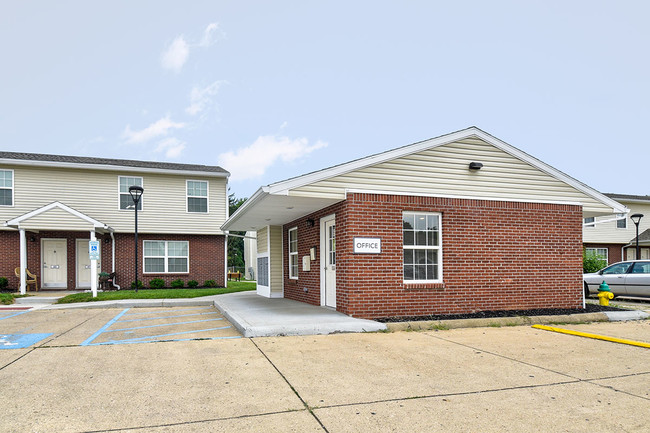 Terrapin Park in Parkersburg, WV - Foto de edificio - Building Photo