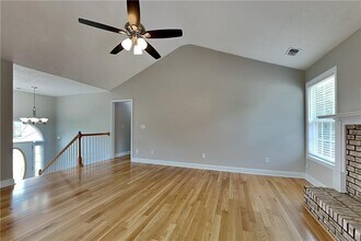 990 Golden Meadows Ln in Loganville, GA - Building Photo - Building Photo