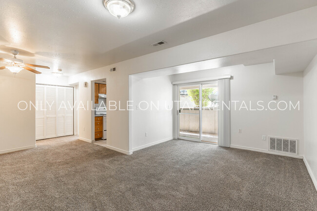 2373 E 6895 S in Salt Lake City, UT - Building Photo - Building Photo