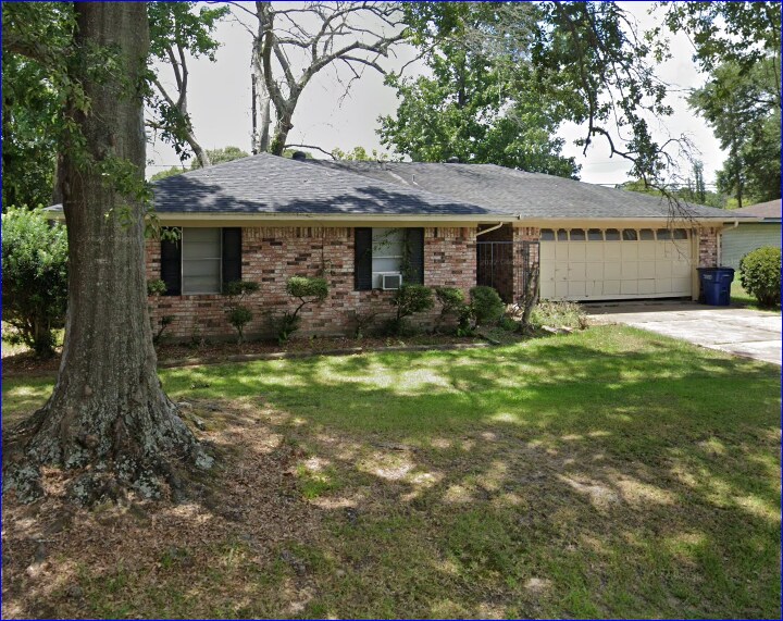 1157 4th in Silsbee, TX - Building Photo