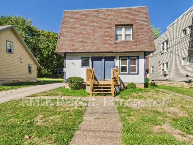 property at 533 Gage St