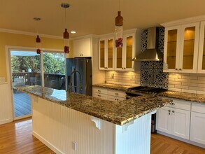 4635 Belfast Ave in Oakland, CA - Building Photo - Building Photo