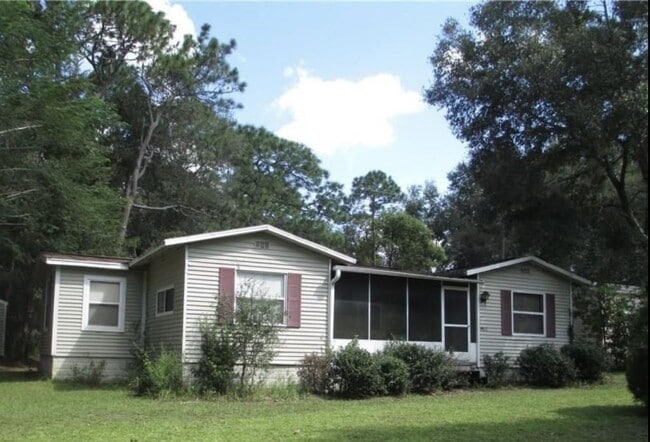 property at 455 S Thompson Ave