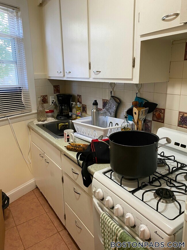 90 Winthrop Shore Dr in Winthrop, MA - Building Photo - Building Photo