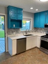 431 Hambrick Rd in Dallas, TX - Building Photo - Building Photo