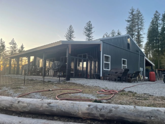 4025C Gardenspot Rd in Loon Lake, WA - Building Photo - Building Photo