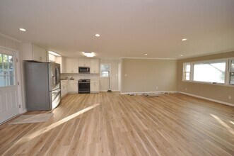 102 Highland Dr in Benton, KY - Building Photo - Building Photo