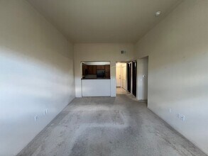 6765 Corporate Blvd in Baton Rouge, LA - Building Photo - Building Photo