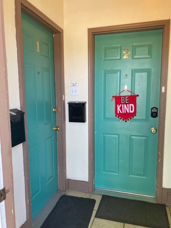 1325 S 200 E, Unit 1 bd 1 ba in Salt Lake City, UT - Building Photo - Building Photo