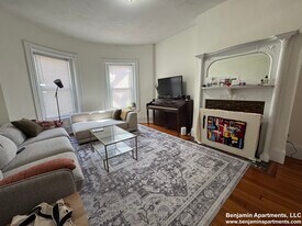 71 Brighton Ave, Unit 2 in Boston, MA - Building Photo