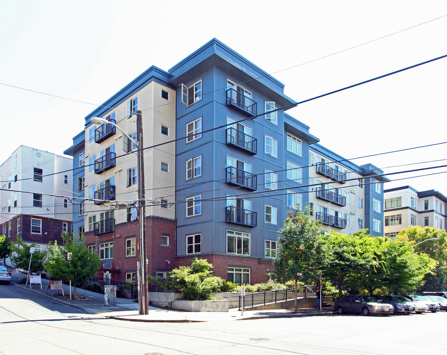 Press Apartments in Seattle, WA - Building Photo