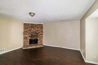 5351 Ridgemere Ct in Stone Mountain, GA - Building Photo - Building Photo