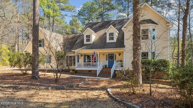 265 S Bethesda Rd in Southern Pines, NC - Building Photo - Building Photo