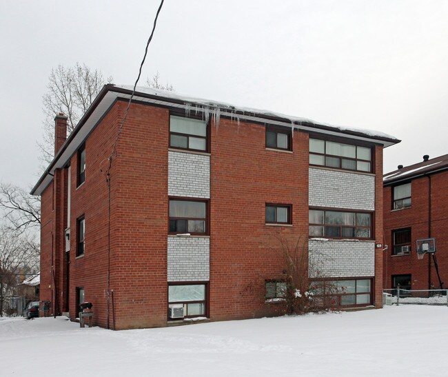 419 Pharmacy Ave in Toronto, ON - Building Photo - Primary Photo