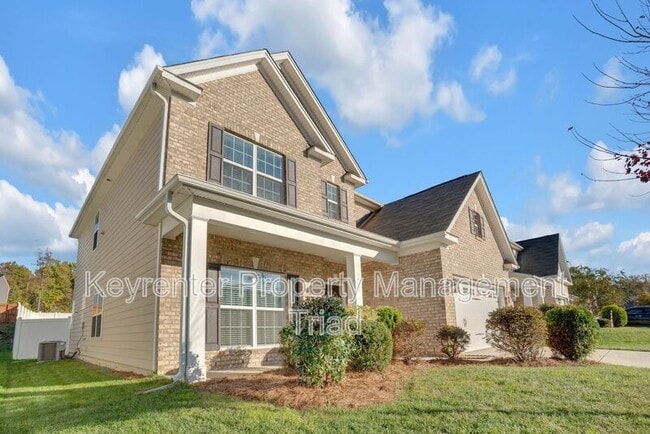 5470 Noble View Dr in High Point, NC - Building Photo - Building Photo