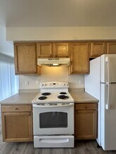 15792 SE Division St in Portland, OR - Building Photo - Building Photo