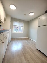 1415 38th St, Unit B in Everett, WA - Building Photo - Building Photo
