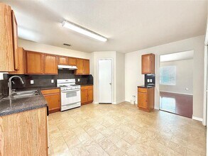 2722 Kelly Brook TR in Houston, TX - Building Photo - Building Photo