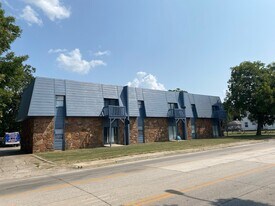 806 N Washington St in Ardmore, OK - Building Photo