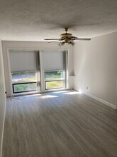 1750 Braxton Bragg Ln in Clearwater, FL - Foto de edificio - Building Photo