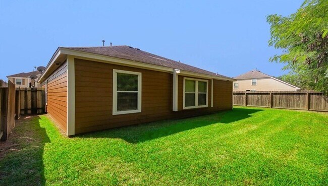 16614 Hodgefield Ln in Houston, TX - Building Photo - Building Photo