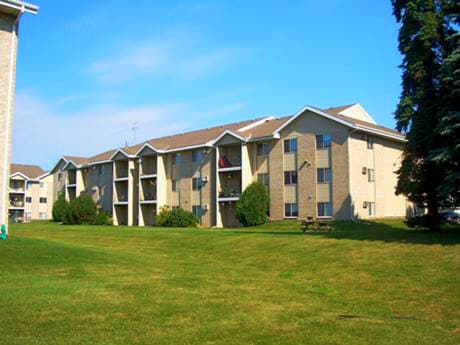 913 6th Ave NE in Buffalo, MN - Building Photo - Building Photo