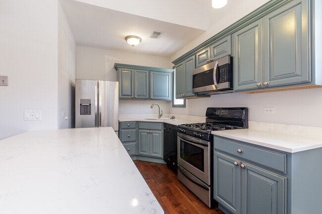 property at 315 S Ashland Ave