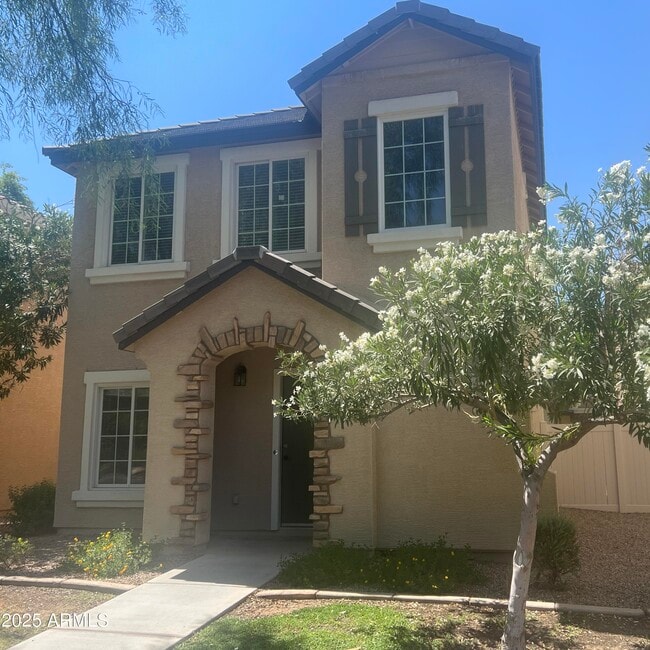 property at 4075 E Windsor Dr