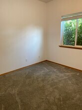 276 NW schnabel ln in College Place, WA - Building Photo - Building Photo