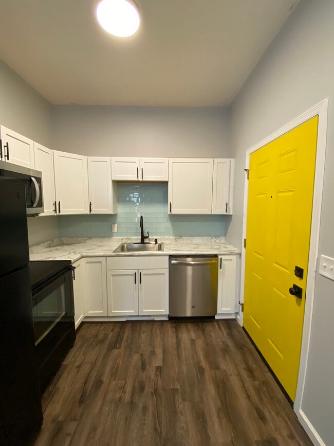 44 N Main St, Unit APT A