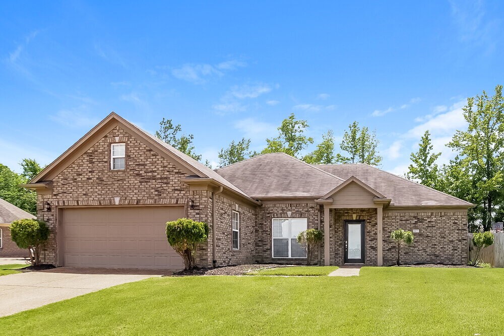 2477 Torrington Way in Southaven, MS - Building Photo