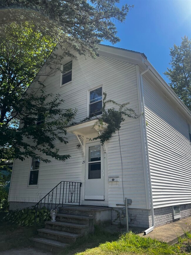 property at 29 Hall Pl