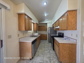 3757 Lass Ave in Kingman, AZ - Building Photo - Building Photo