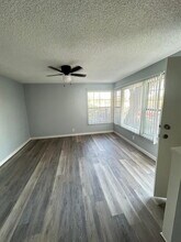 317-312 Warren Ln in Inglewood, CA - Building Photo - Building Photo