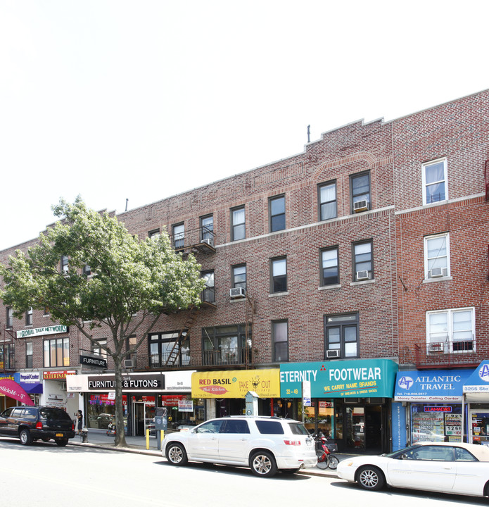 32-47 Steinway St in Astoria, NY - Building Photo