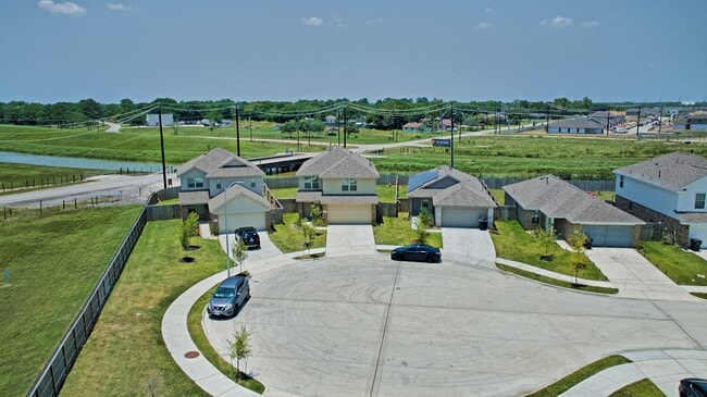 4207 Palmetto Grv Ln in Baytown, TX - Building Photo - Building Photo