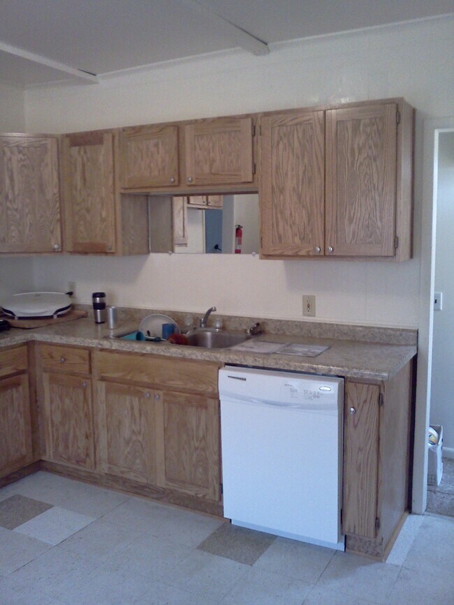 441 Chippewa St in Eau Claire, WI - Foto de edificio - Building Photo