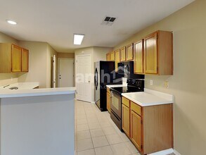 9446 Swans Crossing in San Antonio, TX - Building Photo - Building Photo