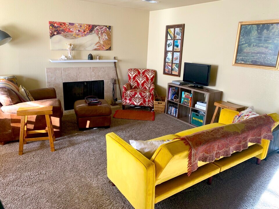 12534 E Cornell Ave, Unit 12534 in Aurora, CO - Foto de edificio