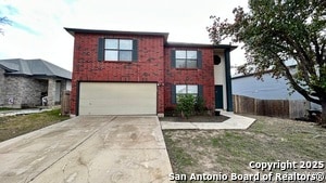 8018 Chestnut Gate Dr in Converse, TX - Building Photo - Building Photo