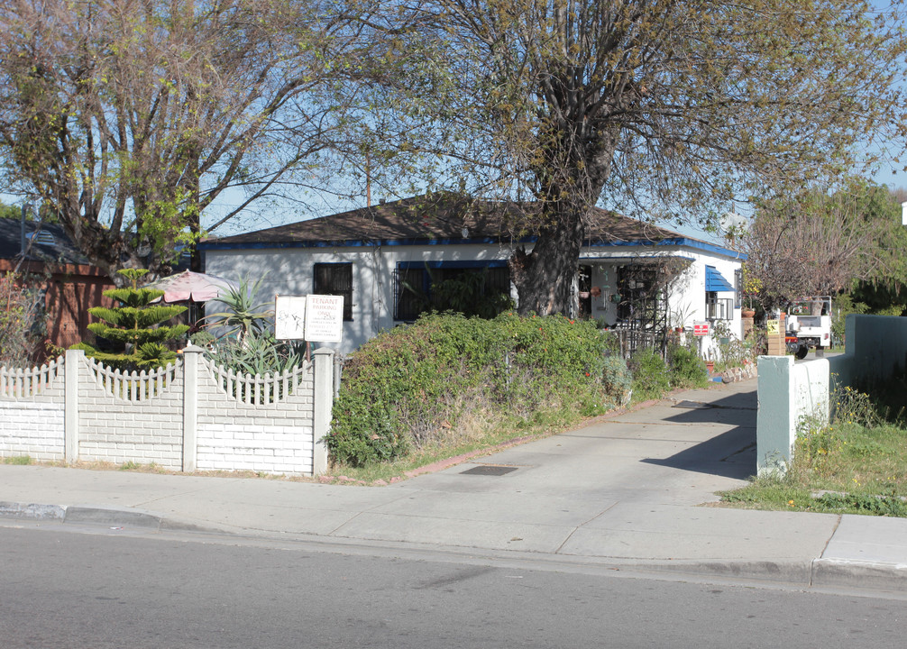 4935-4939 Elizabeth St in Cudahy, CA - Building Photo