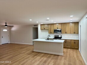 1051 E Loyola Dr in Tempe, AZ - Building Photo - Building Photo